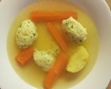 Gluténmentes tejmentes rizsdaragaluska, húslevesben recept fázis 3 fotója