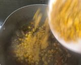 A picture of step 7 of Fruit rice and chicken sauce.