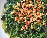 Foto langkah ke 5 dari resep Tumis Bayam Bawang Putih.