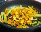 Foto del paso 5 de la receta Noodles con verduras y tofu especiado