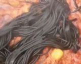 Une image de l'étape 6 de Gambas spaguetti a l'encre de seiche legumes d'été 🦐.