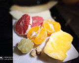 Foto del paso 1 de la receta: Jugo Multifrutas para dolencias renales con Jengibre