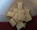 Fehér csokis-nutellás-kekszes kanalas desszert recept fázis 3 fotója