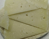 Foto del paso 3 de la receta: Tapa de queso manchego y jamón ibérico