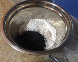 Foto del paso 2 de la receta: Alfajores oreo caseros bañados en chocolate