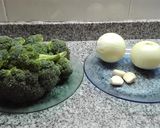 Foto del paso 1 de la receta: Brócoli salteado