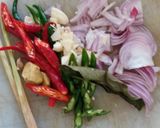Foto langkah ke 1 dari resep Tumis Buncis Wortel.