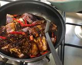Foto langkah ke 5 dari resep Ikan Kecap Jahe.