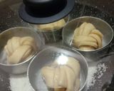 A picture of step 10 of Cinnamon rolls.