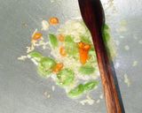 Foto langkah ke 2 dari resep Tumis toge saori.
