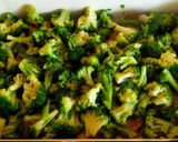 Csőben sült brokkoli csirkemellel recept fázis 2 fotója