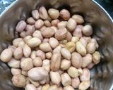 A picture of step 1 of Peanut chaat.