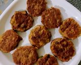 A picture of step 4 of Pumpkin Flowers Vada.