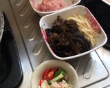 รูปขั้นตอนการทำที่ 1 ของ หมูสับผัดขิง