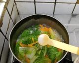 Foto langkah ke 3 dari resep Tumis Sawi Wortel.