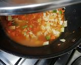 A picture of step 2 of Tikka macroni.