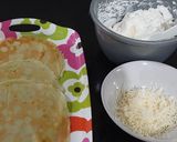 Foto langkah ke 6 dari resep Matcha Crepe gulung.