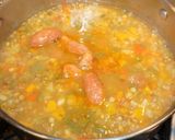 A picture of step 3 of Lentils with vegetables and choricillos soup.