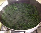 Foto del passaggio 4 della ricetta Bruschetta di pane di segala tostato, con burrata, cime di rapa e bottarga