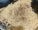 A picture of step 5 of Spaghetti Alla Carbonara.