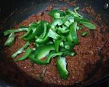 A picture of step 3 of Kadai Paneer Gravy.