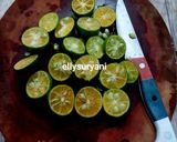 Foto langkah ke 1 dari resep Jus Segar Jeruk Kalamansi plus Selasih.