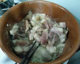 Hình bước làm 2 của món Thịt kho tàu kho nồi đất