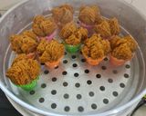 Foto langkah ke 5 dari resep Bolu Kukus Pisang mekar.