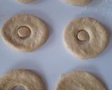 A picture of step 8 of Doughnuts.