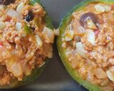 Foto del paso 6 de la receta: Zapallitos rellenos de proteína de soja con verdura (vegano)