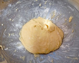 Foto del paso 4 de la receta: Pan dulce navideño con glaseado de chocolate
