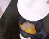 A picture of step 2 of Mango Milkshake.
