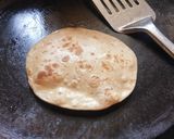 A picture of step 4 of Ajwain Thepla.