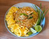 Foto langkah ke 6 dari resep Pad Mee Korat (ผัดหมี่โคราช).