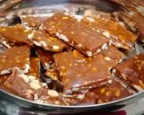 मूंगफली गुड़ की चिक्की (moongfali gur ki chikki recipe in Hindi) रेसिपी चरण 3 फोटो