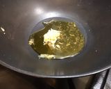 Une image de l'étape 9 de Crevettes sauvages aux poivrons, champignons et épices.
