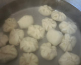 Foto del paso 4 de la receta: Dumplings rellenos de queso y perejil