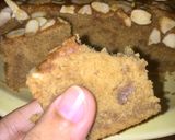 Foto langkah ke 5 dari resep Banana almond cake with palm sugar.