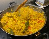 Foto del paso 6 de la receta: Paella de Conejo y Pimiento Rojo 🐰🌶️