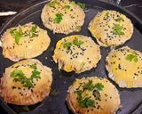 A picture of step 5 of Chicken cheese patties.