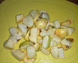 A picture of step 2 of Cashew fruits juice.