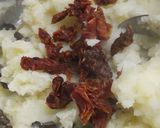 Foto del paso 4 de la receta: Puré de papas con hongos y tomates secos