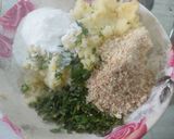 A picture of step 2 of Sabudana vada.