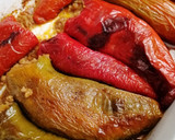Foto del paso 18 de la receta: Pimientos rellenos de carne y gratinados con salsa de puerro