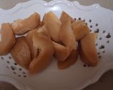 A picture of step 1 of Chikoo Chaat.