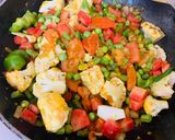 A picture of step 4 of Vegetable Jalfrezi.
