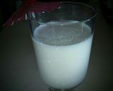 A picture of step 3 of Virgin Pina Colada.