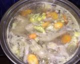 Foto langkah ke 3 dari resep Sop Ayam Bakso.