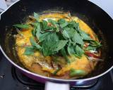 Foto langkah ke 5 dari resep Ikan Kembung Bumbu Kuning.