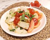 รูปขั้นตอนการทำที่ 3 ของ ยำหมูยอไข่แดง ทำเองไม่ต้องรอคิว